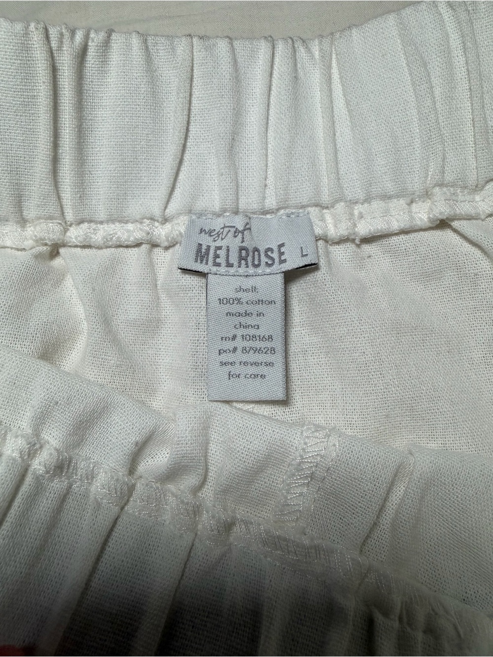 White Ruffle-Hem Shorts - Picture 3 of 3
